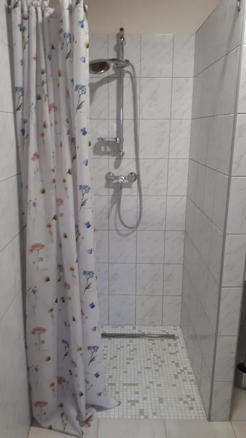Kis Ház Apartman Zalacsány Esterno foto